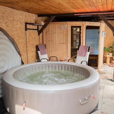 Udoli Cerneho Capa Holiday home
